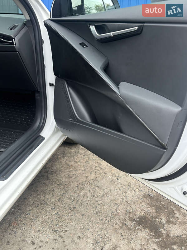 Внедорожник / Кроссовер Kia Niro 2023 в Черкассах фото 32 Внедорожник / Кроссовер Kia Niro 2023 в Черкассах