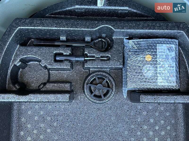 Позашляховик / Кросовер Kia Niro 2020 в Львові фото 65 Позашляховик / Кросовер Kia Niro 2020 в Львові