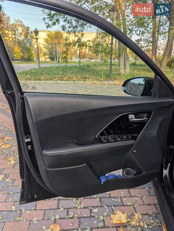 Позашляховик / Кросовер Kia Niro 2021 в Звягелі