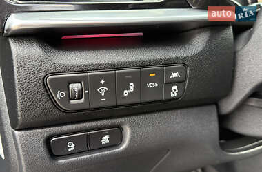 Внедорожник / Кроссовер Kia Niro 2020 в 