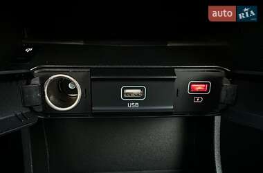 Позашляховик / Кросовер Kia Niro 2020 в  фото 69 Позашляховик / Кросовер Kia Niro 2020 в