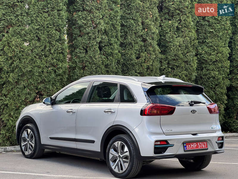 Позашляховик / Кросовер Kia Niro 2021 в Тернополі фото 13 Позашляховик / Кросовер Kia Niro 2021 в Тернополі