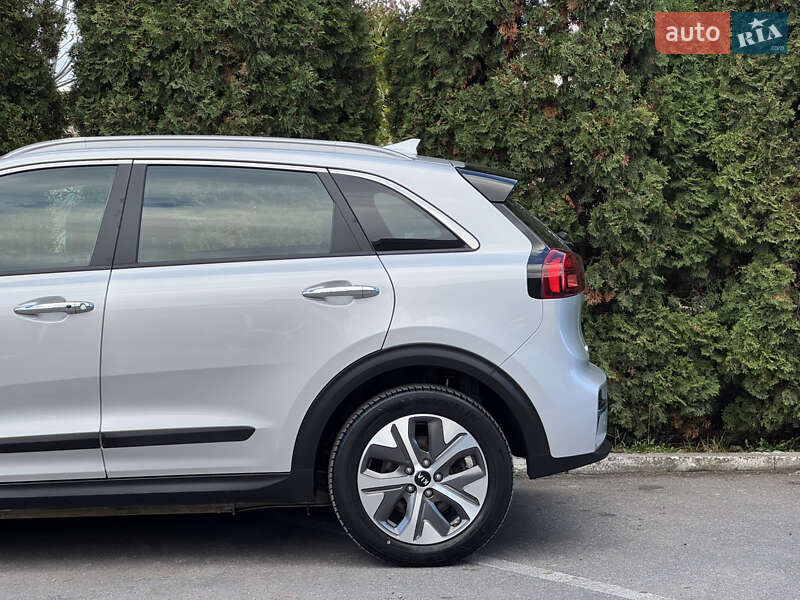 Позашляховик / Кросовер Kia Niro 2021 в Тернополі фото 26 Позашляховик / Кросовер Kia Niro 2021 в Тернополі