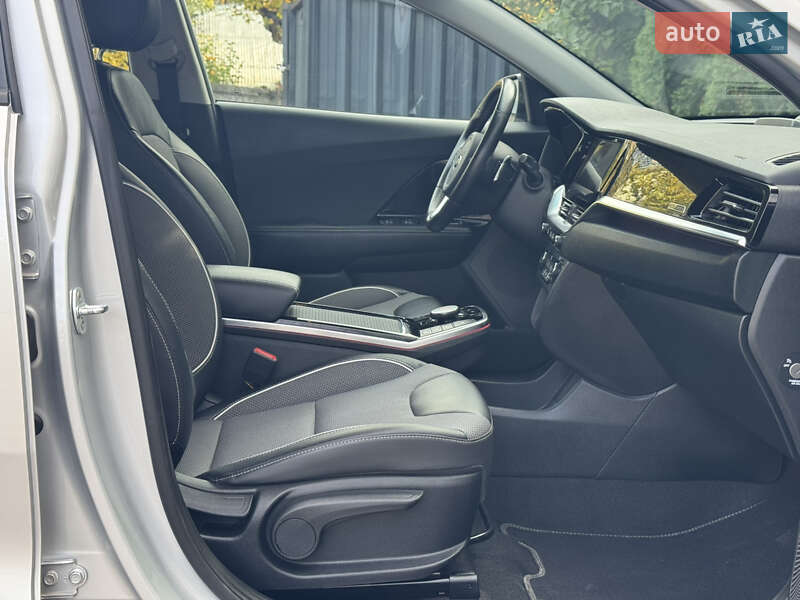 Позашляховик / Кросовер Kia Niro 2021 в Тернополі фото 39 Позашляховик / Кросовер Kia Niro 2021 в Тернополі
