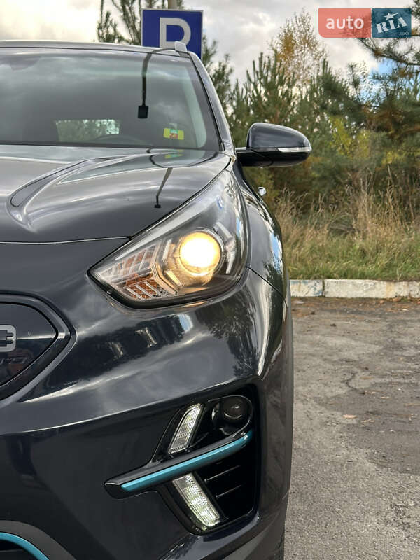 Позашляховик / Кросовер Kia Niro 2020 в Золочеві