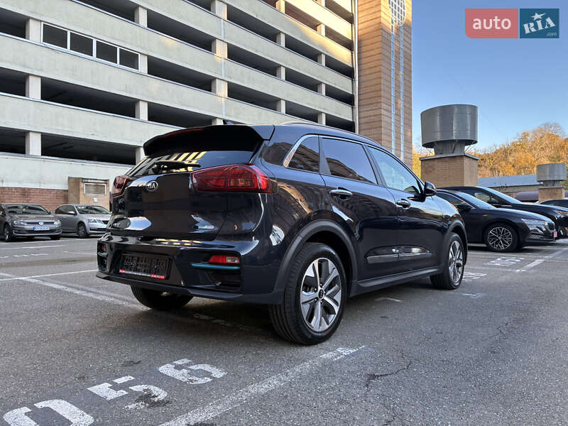 Внедорожник / Кроссовер Kia Niro 2020 в Киеве