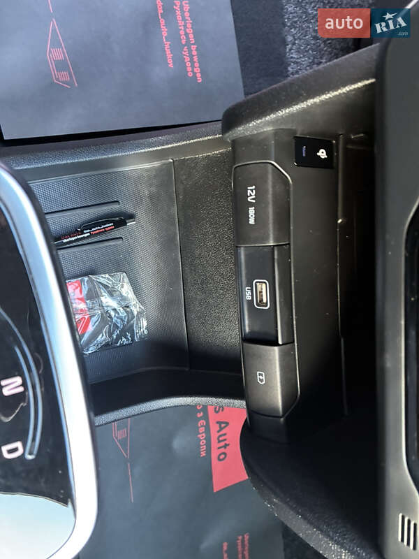 Внедорожник / Кроссовер Kia Niro 2020 в Киеве