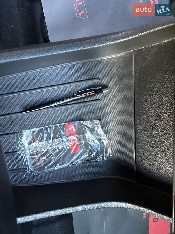 Внедорожник / Кроссовер Kia Niro 2020 в Киеве