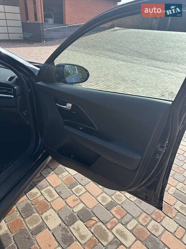 Позашляховик / Кросовер Kia Niro 2020 в Києві