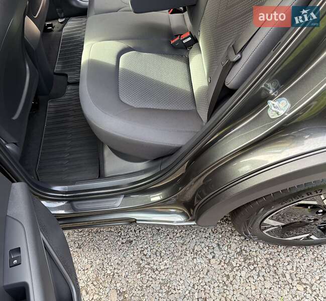 Позашляховик / Кросовер Kia Niro 2022 в Львові