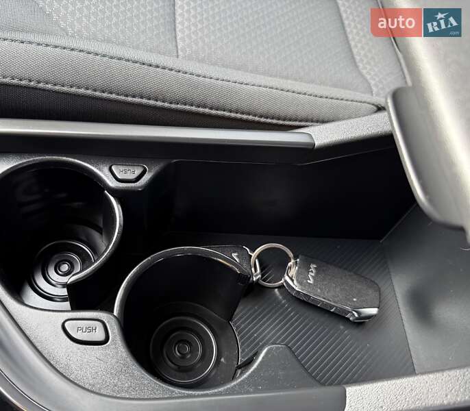 Позашляховик / Кросовер Kia Niro 2022 в Львові