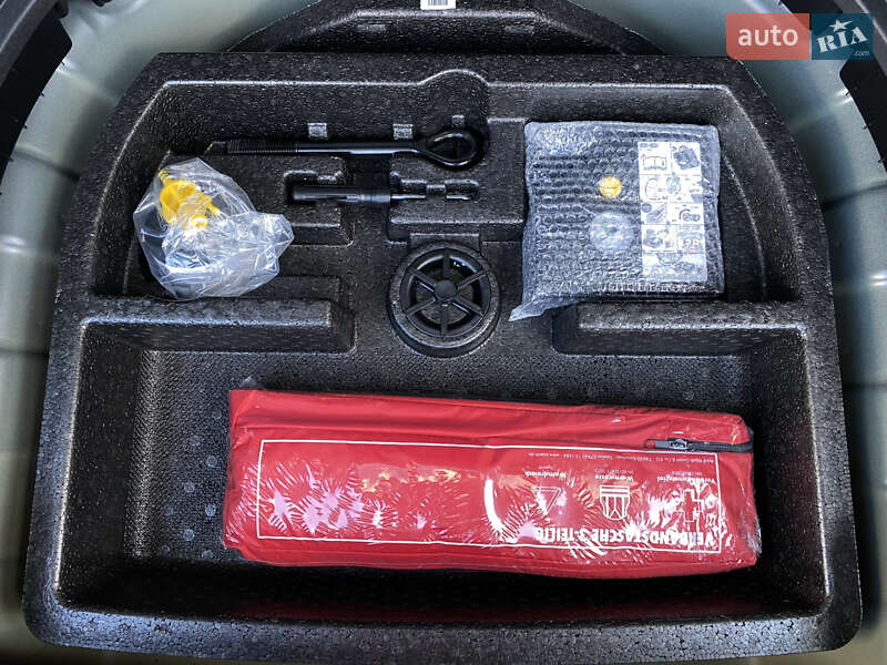 Внедорожник / Кроссовер Kia Niro 2020 в Львове фото 107 Внедорожник / Кроссовер Kia Niro 2020 в Львове