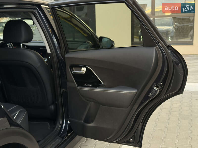 Внедорожник / Кроссовер Kia Niro 2021 в Киеве
