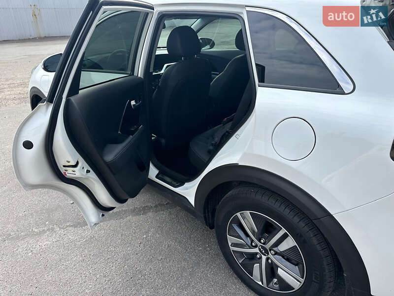 Внедорожник / Кроссовер Kia Niro 2021 в Львове фото 11 Внедорожник / Кроссовер Kia Niro 2021 в Львове