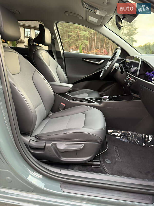 Внедорожник / Кроссовер Kia Niro 2023 в Киеве