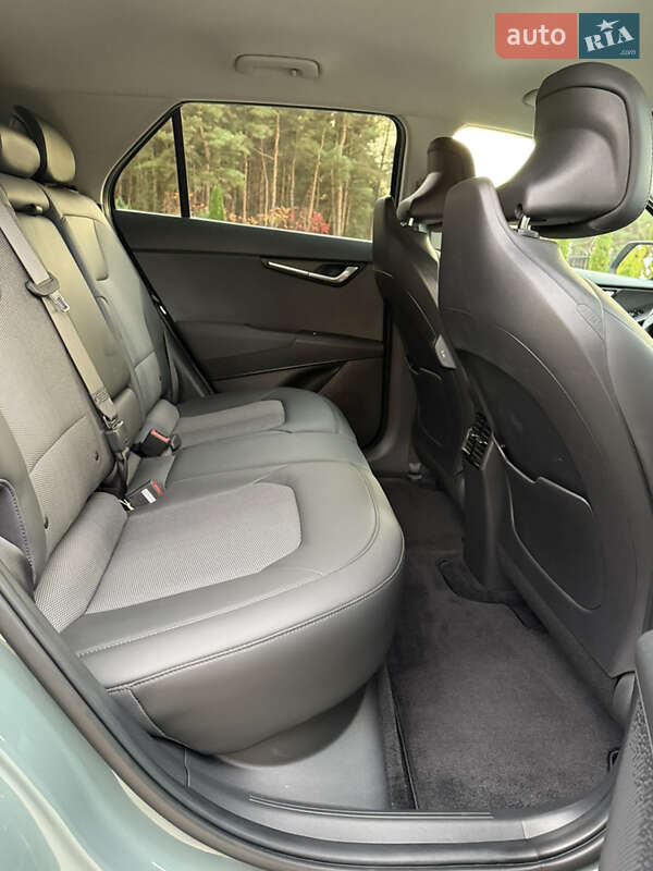 Внедорожник / Кроссовер Kia Niro 2023 в Киеве