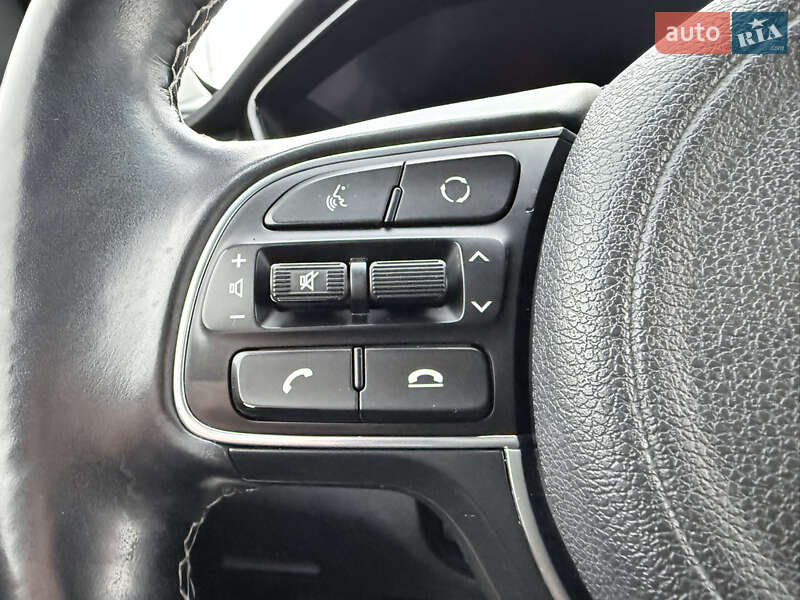 Внедорожник / Кроссовер Kia Niro 2020 в Луцке фото 19 Внедорожник / Кроссовер Kia Niro 2020 в Луцке