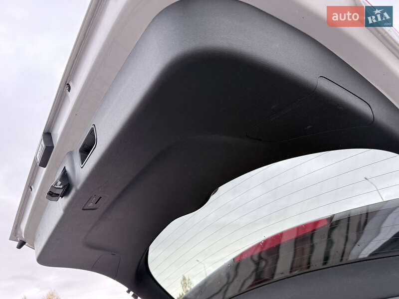 Внедорожник / Кроссовер Kia Niro 2020 в Луцке фото 35 Внедорожник / Кроссовер Kia Niro 2020 в Луцке