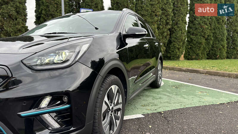 Внедорожник / Кроссовер Kia Niro 2020 в Млинове
