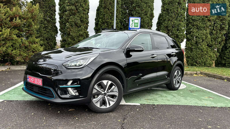 Внедорожник / Кроссовер Kia Niro 2020 в Млинове