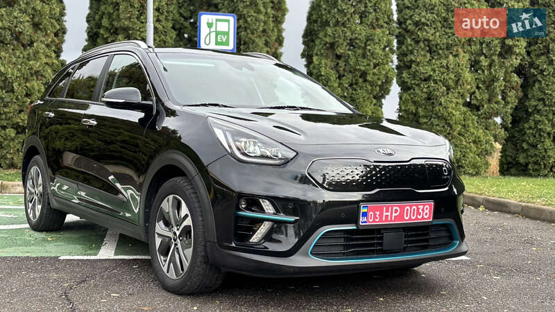 Внедорожник / Кроссовер Kia Niro 2020 в Млинове