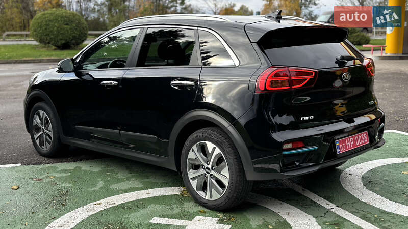 Внедорожник / Кроссовер Kia Niro 2020 в Млинове