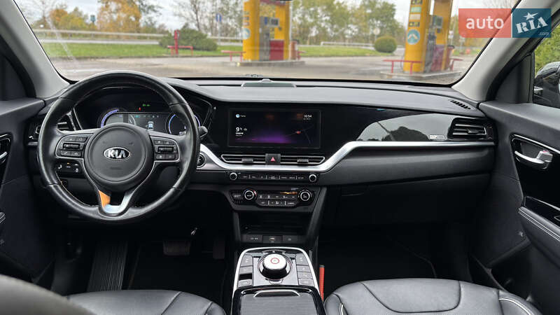 Внедорожник / Кроссовер Kia Niro 2020 в Млинове