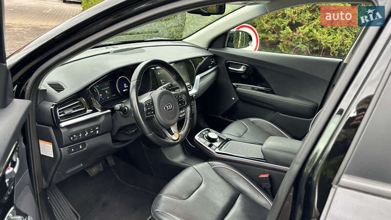 Внедорожник / Кроссовер Kia Niro 2020 в Млинове