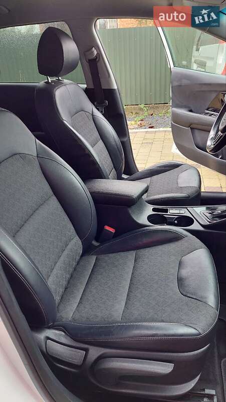 Внедорожник / Кроссовер Kia Niro 2018 в Тысменице фото 20 Внедорожник / Кроссовер Kia Niro 2018 в Тысменице