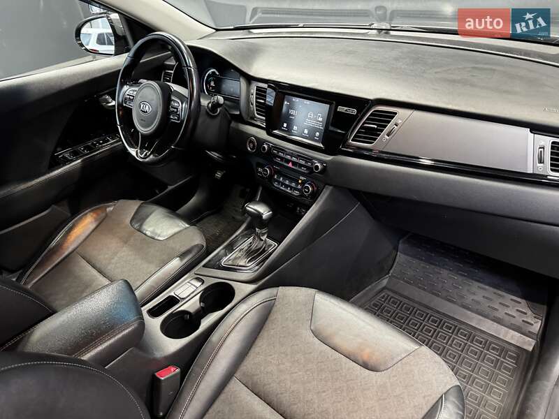 Внедорожник / Кроссовер Kia Niro 2017 в Киеве фото 33 Внедорожник / Кроссовер Kia Niro 2017 в Киеве