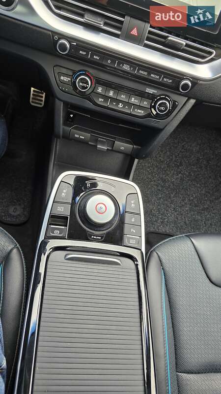 Внедорожник / Кроссовер Kia Niro 2021 в Львове