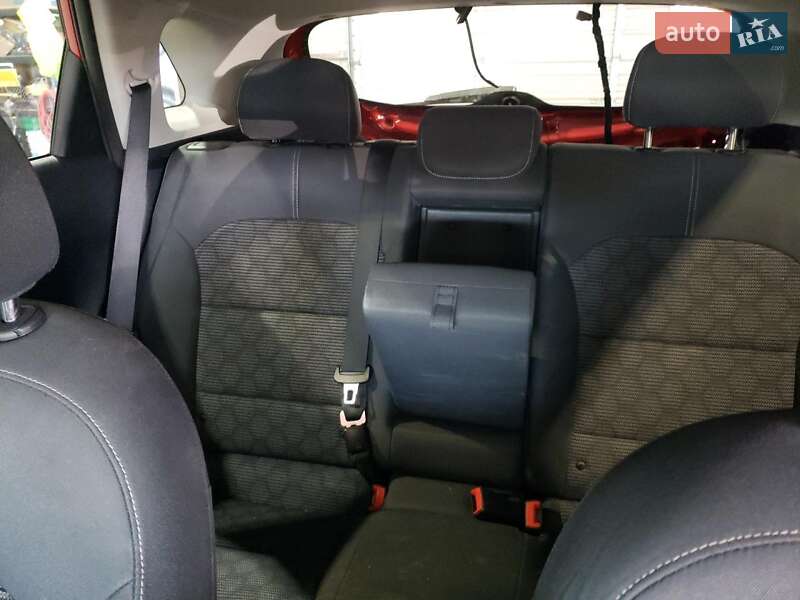 Внедорожник / Кроссовер Kia Niro 2019 в Львове фото 10 Внедорожник / Кроссовер Kia Niro 2019 в Львове