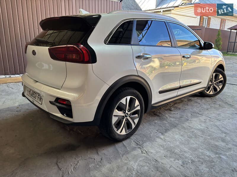 Позашляховик / Кросовер Kia Niro 2020 в Черкасах