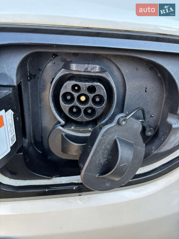 Позашляховик / Кросовер Kia Niro 2020 в Черкасах