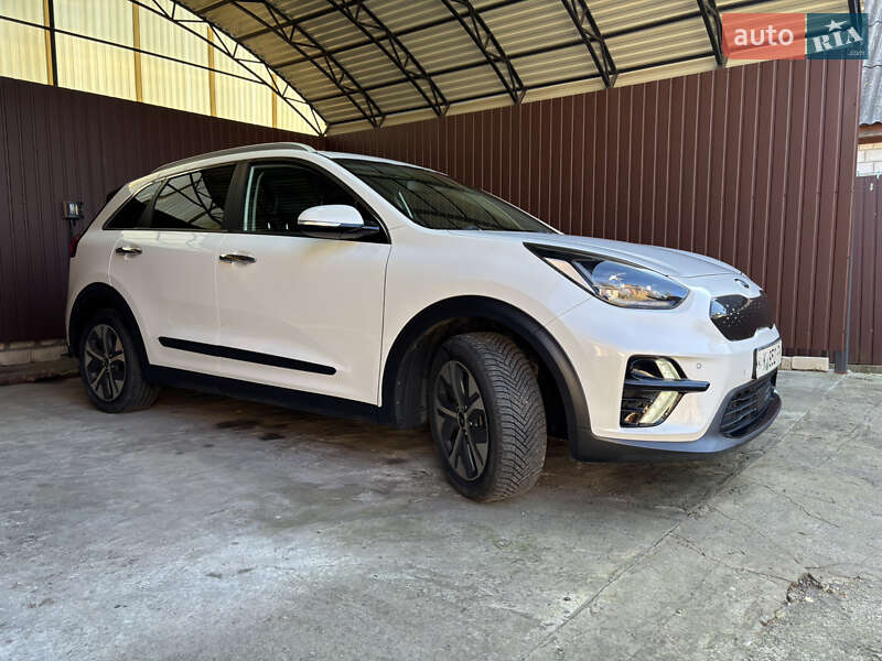 Позашляховик / Кросовер Kia Niro 2020 в Черкасах