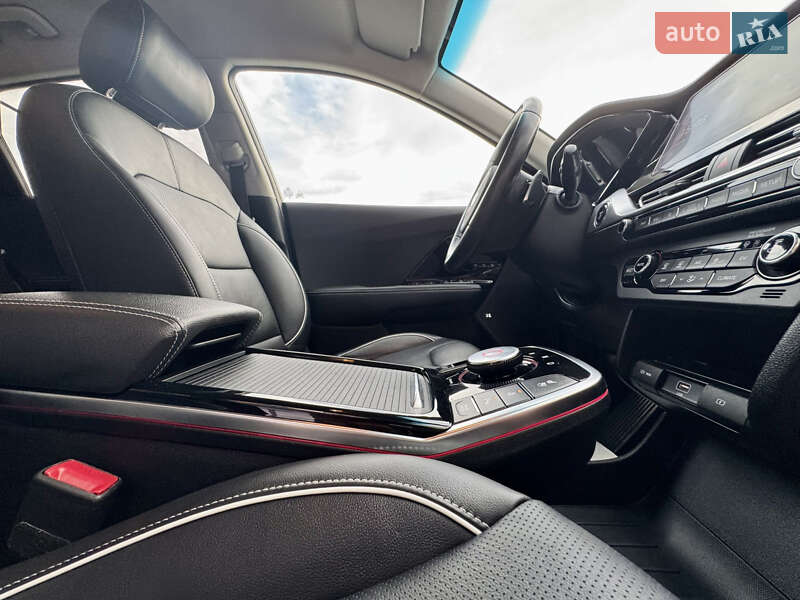 Внедорожник / Кроссовер Kia Niro 2020 в Луцке фото 32 Внедорожник / Кроссовер Kia Niro 2020 в Луцке