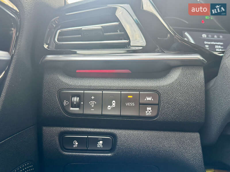 Внедорожник / Кроссовер Kia Niro 2020 в Луцке фото 42 Внедорожник / Кроссовер Kia Niro 2020 в Луцке