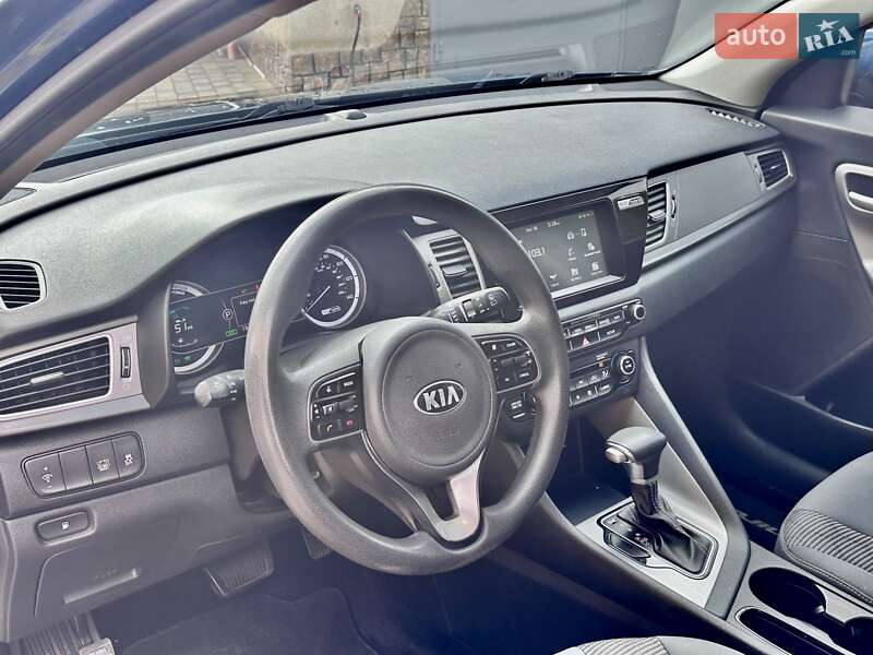 Внедорожник / Кроссовер Kia Niro 2018 в Новом Роздоле
