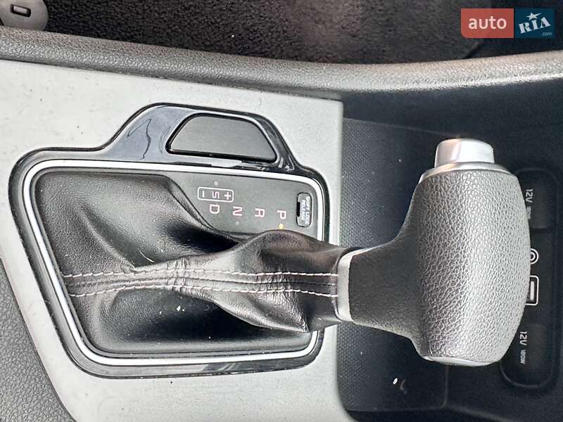 Внедорожник / Кроссовер Kia Niro 2018 в Новом Роздоле