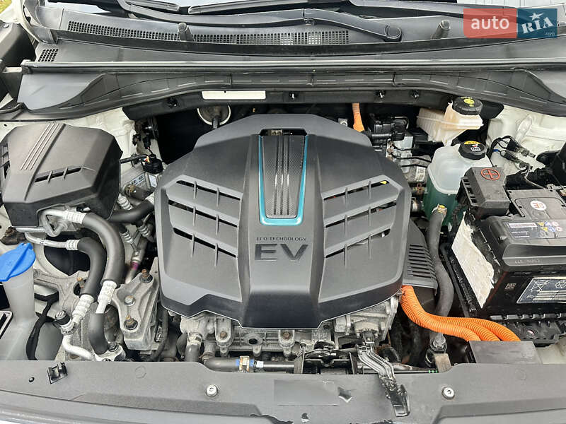 Внедорожник / Кроссовер Kia Niro 2019 в Луцке фото 14 Внедорожник / Кроссовер Kia Niro 2019 в Луцке