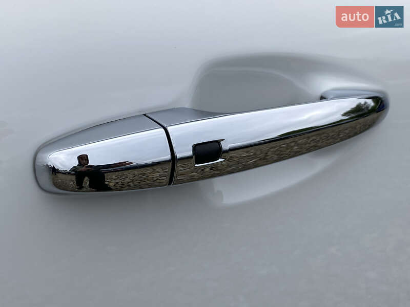 Внедорожник / Кроссовер Kia Niro 2020 в Львове