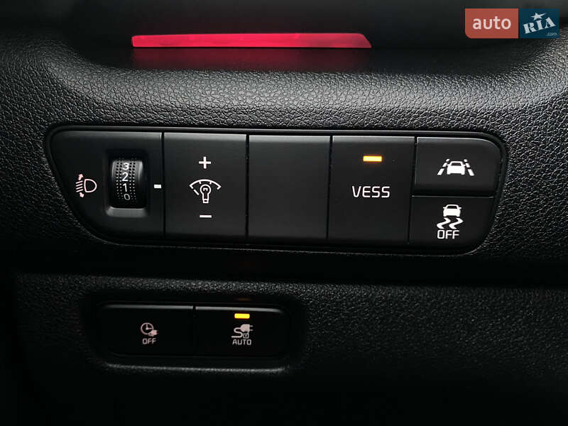 Внедорожник / Кроссовер Kia Niro 2020 в Львове