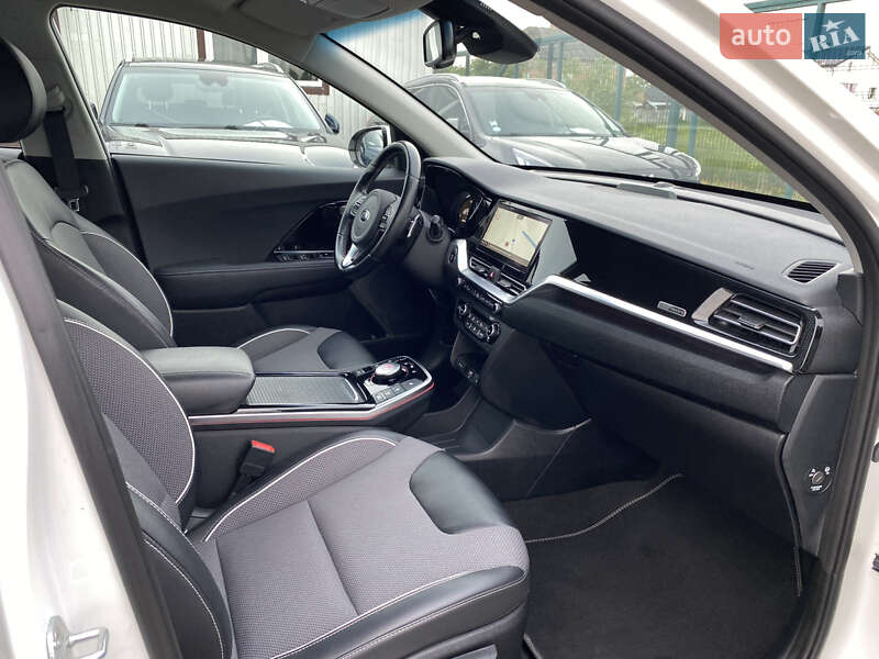 Внедорожник / Кроссовер Kia Niro 2020 в Львове