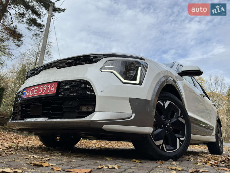 Внедорожник / Кроссовер Kia Niro 2023 в Дрогобыче