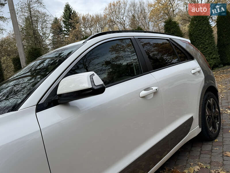 Внедорожник / Кроссовер Kia Niro 2023 в Дрогобыче