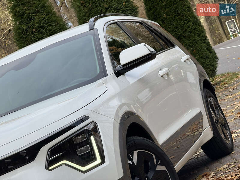 Внедорожник / Кроссовер Kia Niro 2023 в Дрогобыче