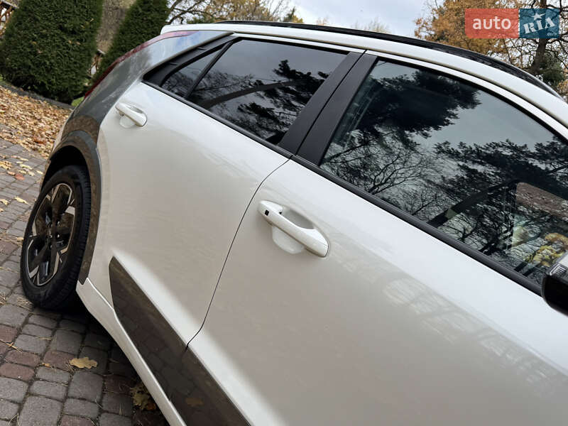 Внедорожник / Кроссовер Kia Niro 2023 в Дрогобыче