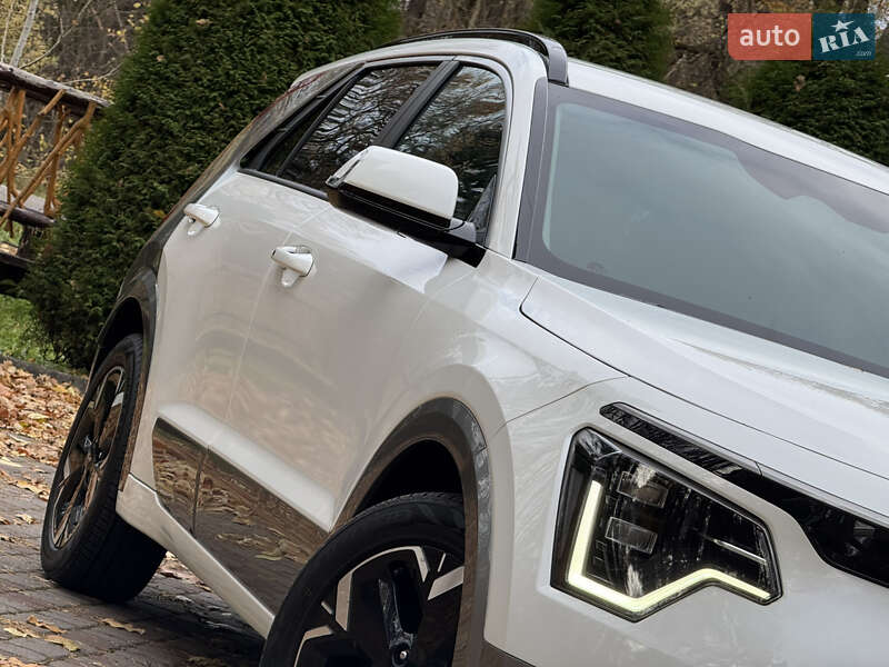 Внедорожник / Кроссовер Kia Niro 2023 в Дрогобыче