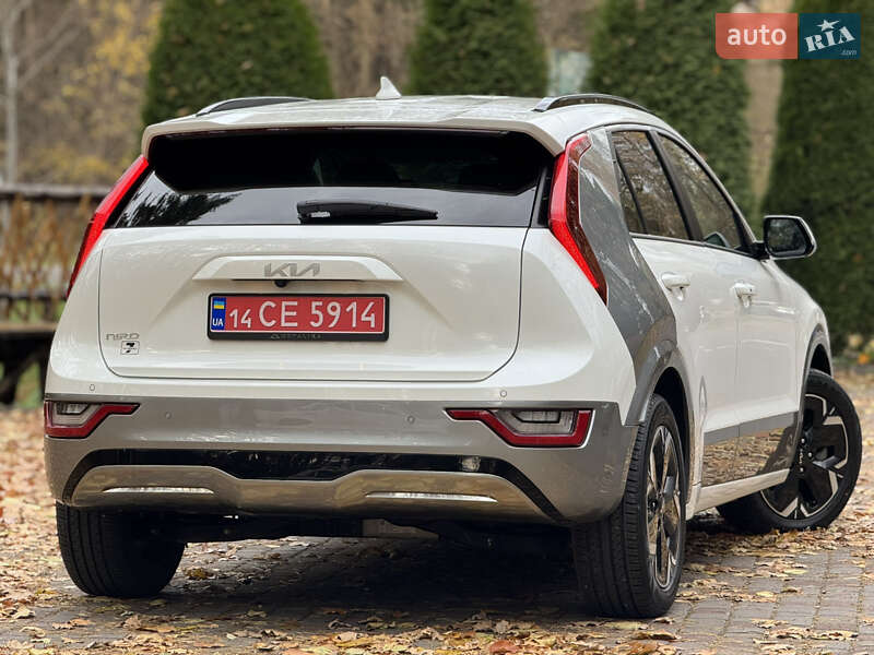 Внедорожник / Кроссовер Kia Niro 2023 в Дрогобыче