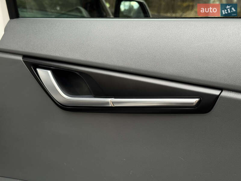 Внедорожник / Кроссовер Kia Niro 2023 в Дрогобыче